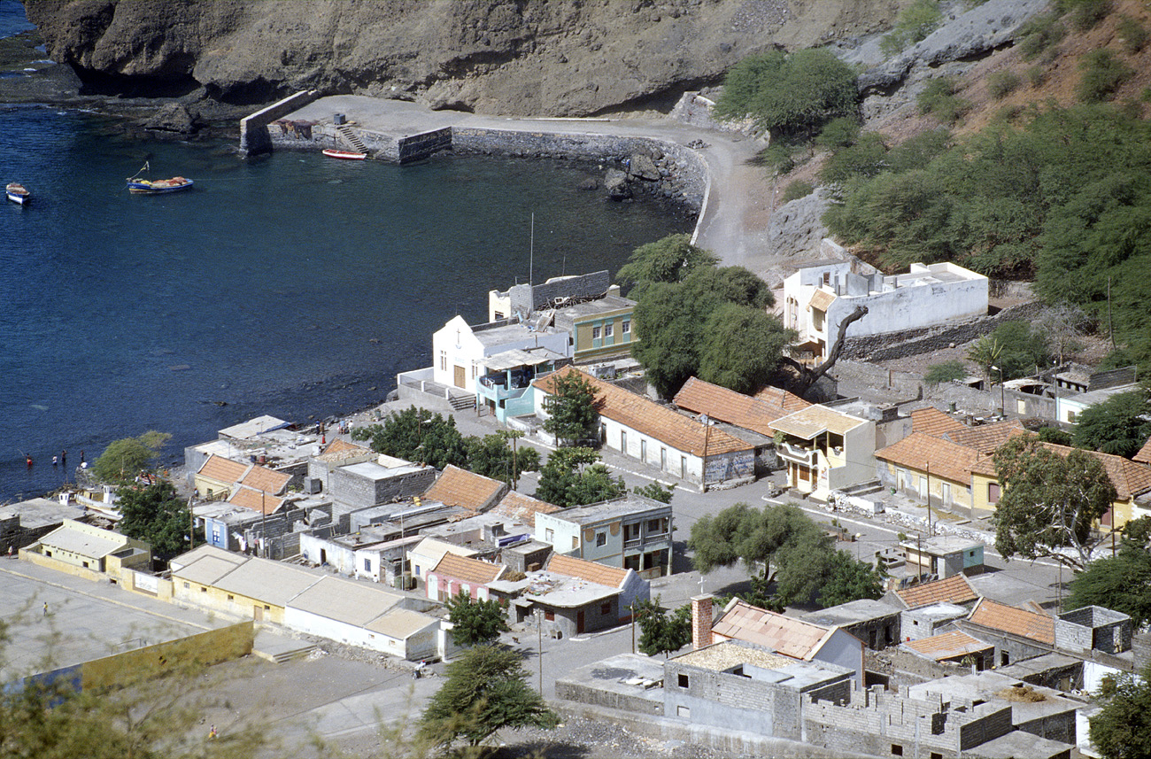 cve05_178m.jpg - Santiago ribeira de Barca 