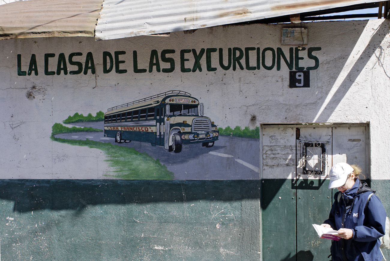 gua06_0445.jpg - Antigua  quartier Nord 