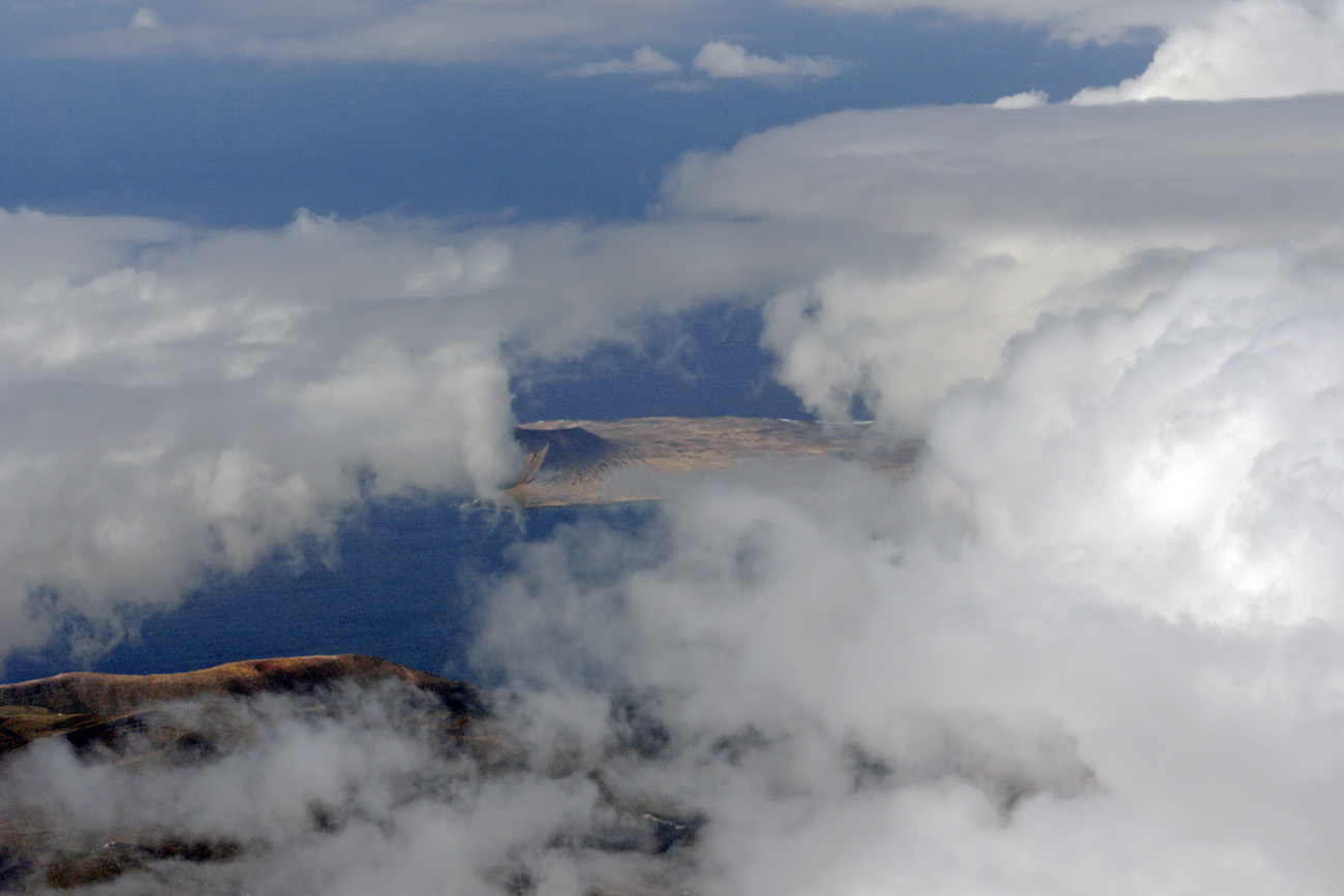 lanz08-03-20_040.jpg -  Lanzarote, mars 2008 vue d'avion au décollage