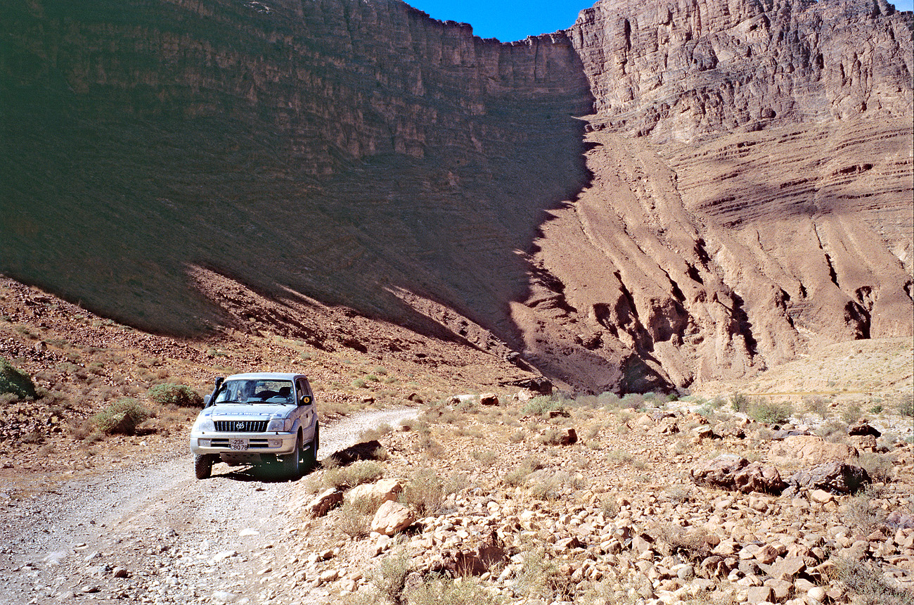 mar04_6_027al1023.jpg - Sud Ouest, octobre-novembre 2004 canyon des amandiers  Ektachrome 100 GX