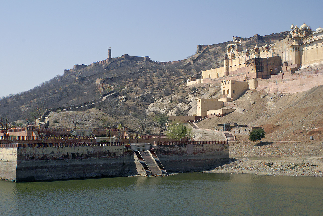 raj07-02-27_073.jpg - Inde, Rajasthan, 27/02/2007 Jaïpur fort d'Amber