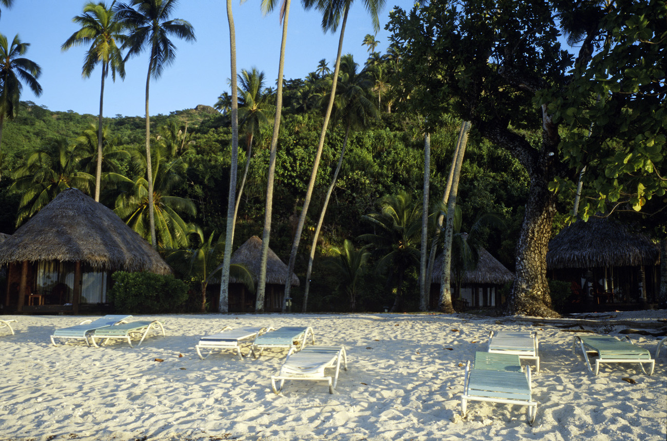 pol05_0823l.jpg - Iles de la Société, Moorea plage du Sofitel Ia Ora